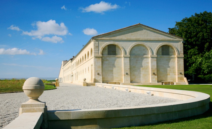 MOUTON ROTHSCHILD chateau